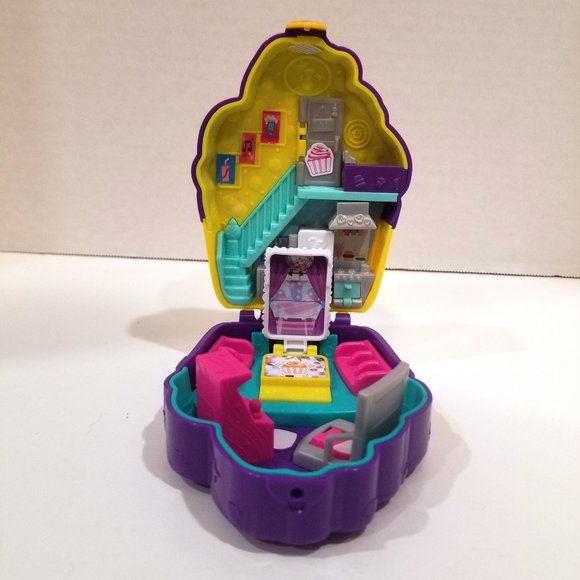 Polly Pocket Other - Polly Pocket Sweet Treat Compact, Pocket World Cupcake Compact, VGUC